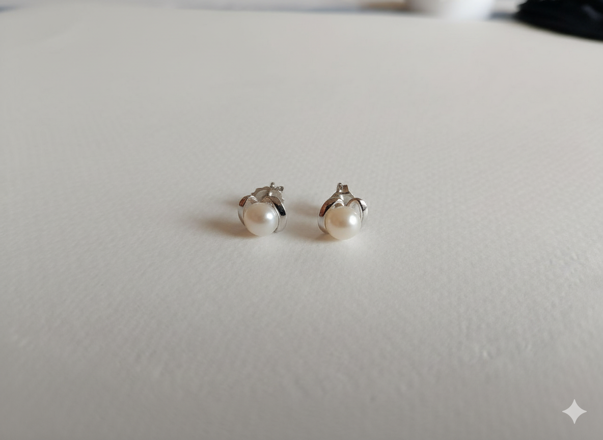 Echo - Silver studs - ORNI Studio
